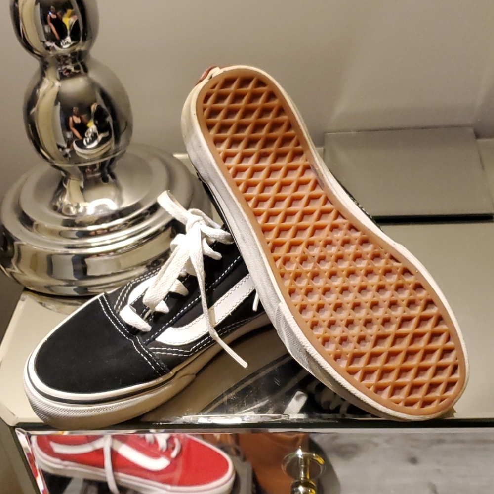 Vans - Picture 2 of 3